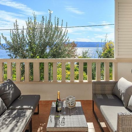 Apartments Villa Lux Dugi Rat Ngoại thất bức ảnh