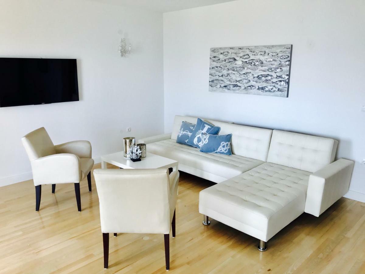 Apartments Villa Lux Dugi Rat Ngoại thất bức ảnh