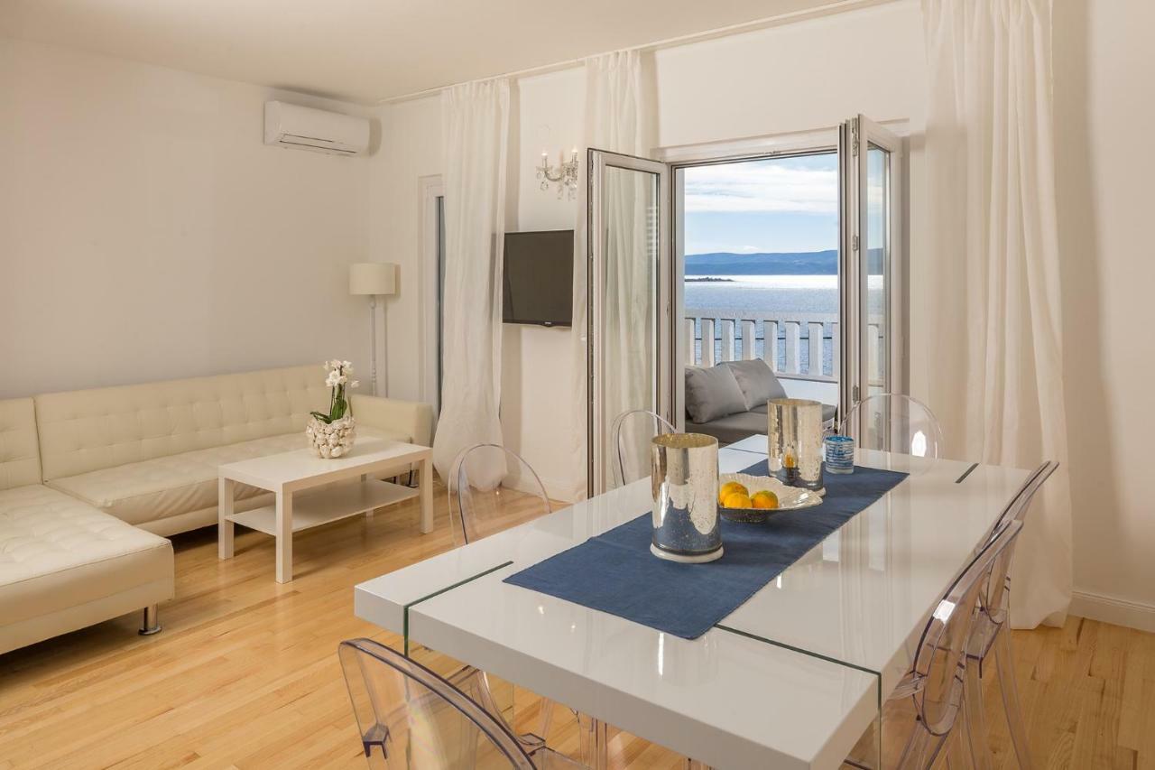 Apartments Villa Lux Dugi Rat Ngoại thất bức ảnh
